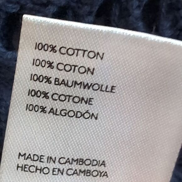 BDG navy Focus Knit crochet vest size Large NWT - Picture 8 of 8